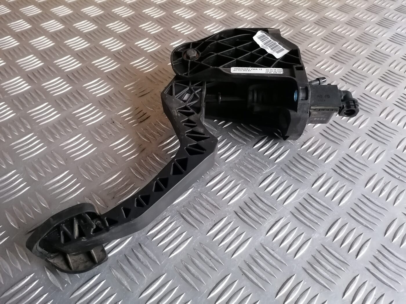 Sajūga pedālis priekš ŠKODA OCTAVIA 2006 2 Sajūga pedālis priekš ŠKODA OCTAVIA 2006