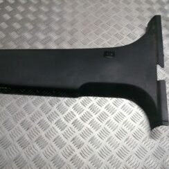 Vidējas salona statnes apdare priekš ŠKODA OCTAVIA 2006