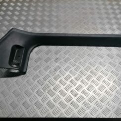 Sliekšņa priekšēja kreisa uzlika (salonā) priekš ŠKODA OCTAVIA 2006