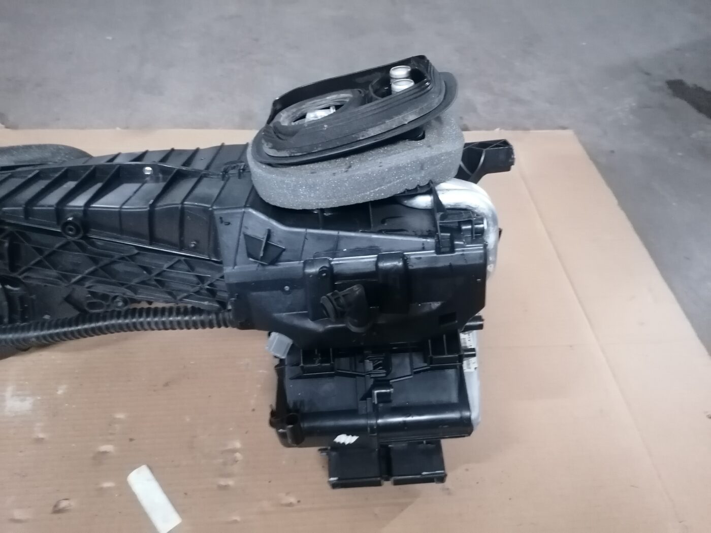 Salona sildītājs priekš ŠKODA OCTAVIA 2006