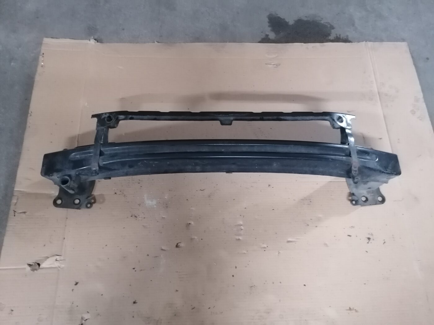 Priekšējā bufera pastiprinātājs priekš ŠKODA OCTAVIA 2006