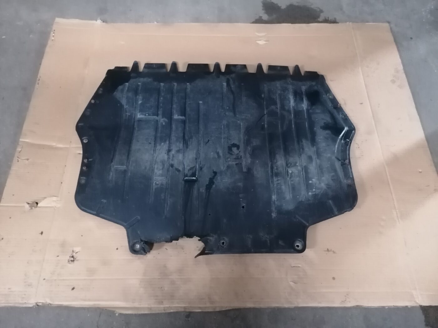 Dzinēja aizsargs priekš ŠKODA OCTAVIA 2006 1 Dzinēja aizsargs priekš ŠKODA OCTAVIA 2006