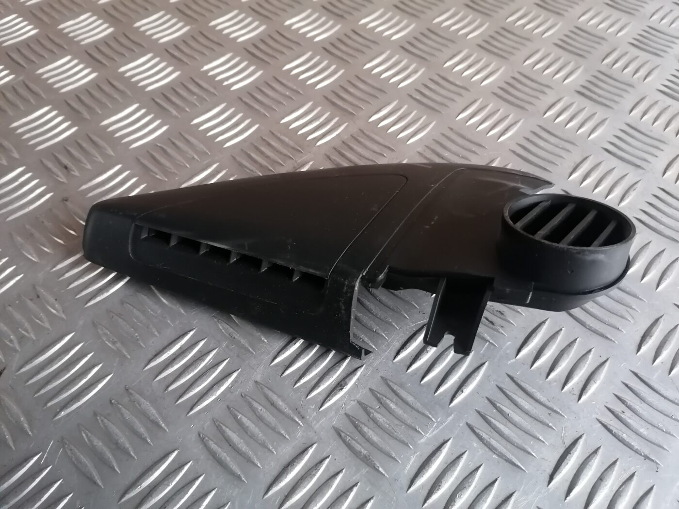 Durvju spoguļa apdares uzlika salonā (bez skaļruņa) priekš ŠKODA OCTAVIA 2006