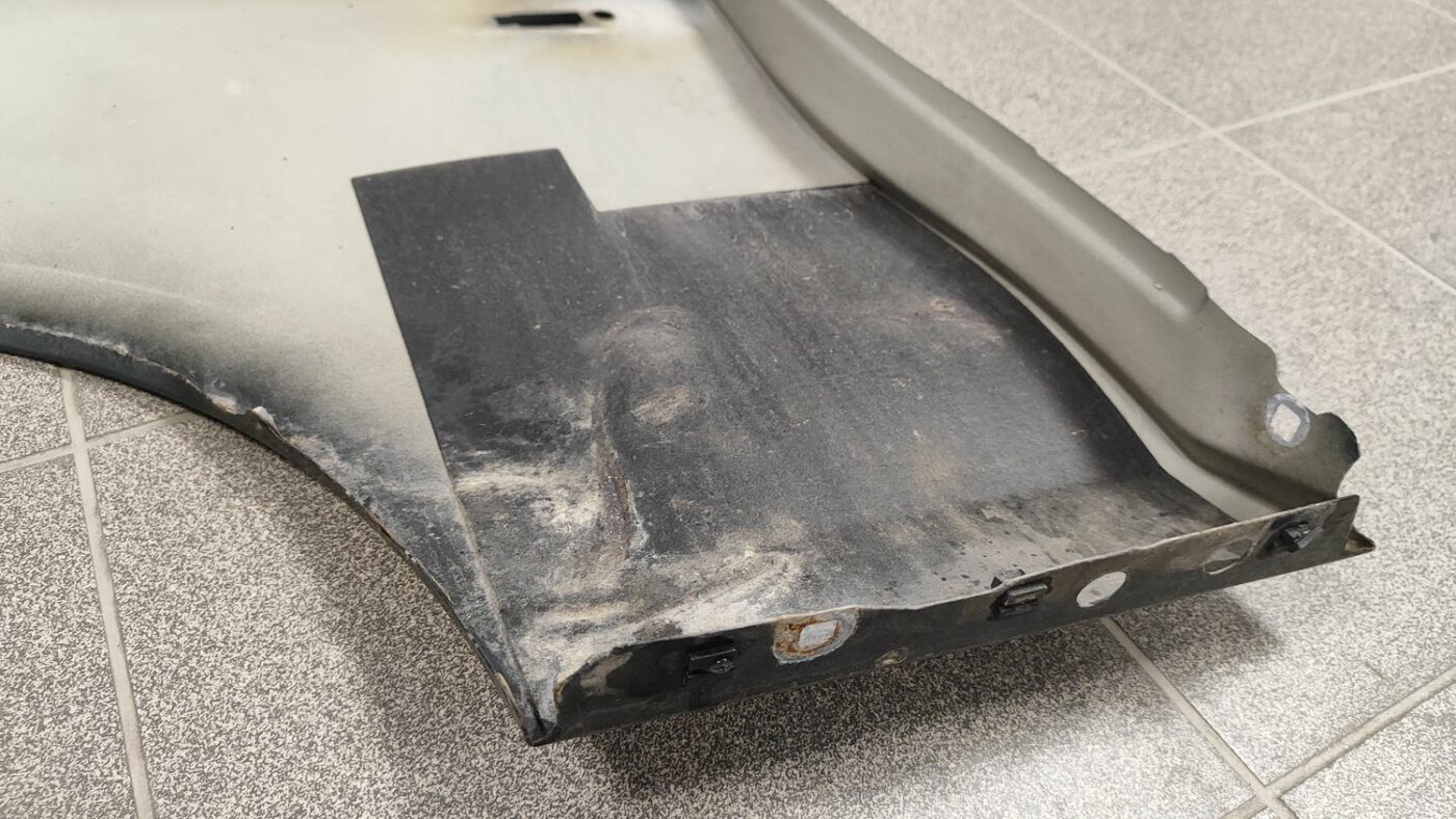 Priekšējais labais spārns priekš BMW 123 E87 2008 BLACK 12 Priekšējais labais spārns priekš BMW 123 E87 2008 BLACK