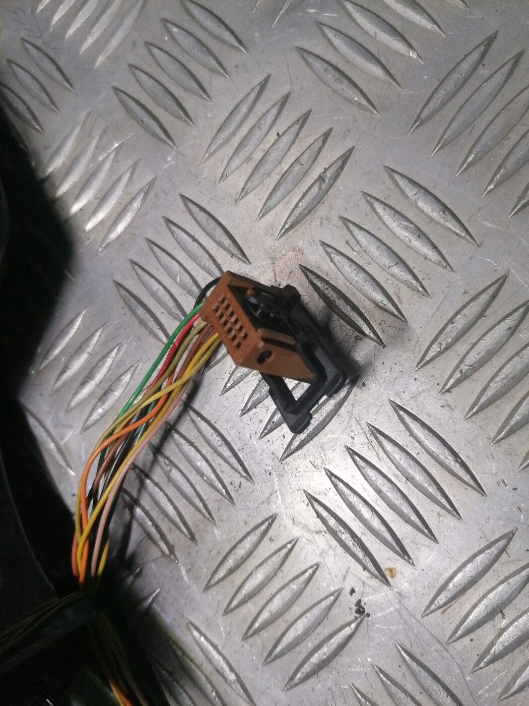 Ārējais spogulis, pa labi priekš PEUGEOT 607 2010