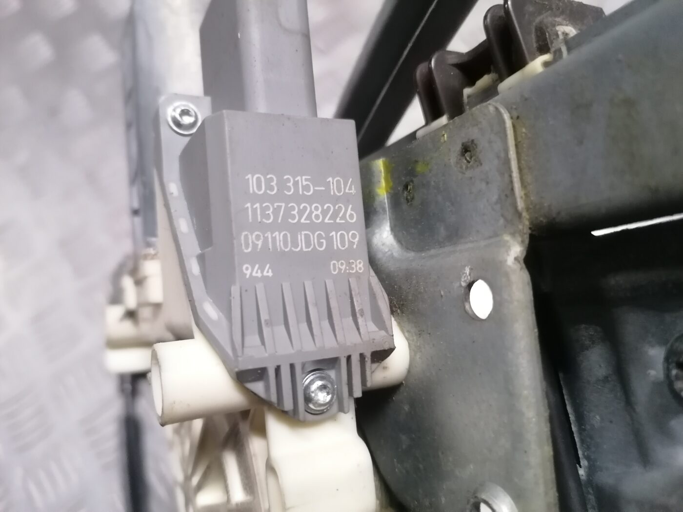 Stikla pacelšanas mehānisms priekšējais labais priekš PEUGEOT 607 2010