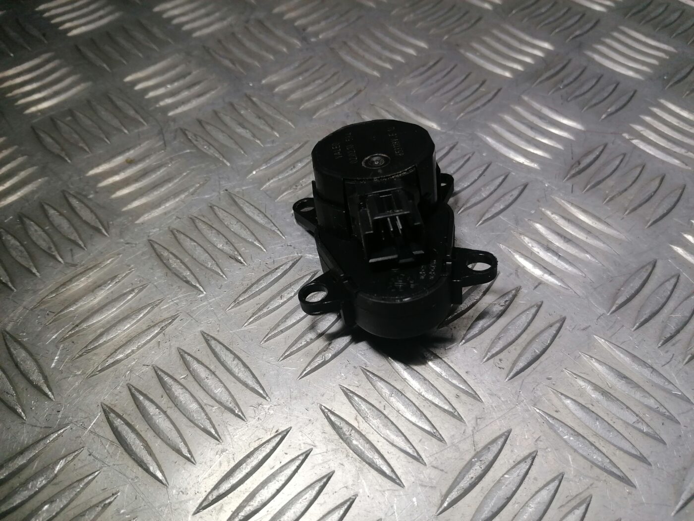 Apsildes sistēmas aktuators priekš PEUGEOT 607 2010