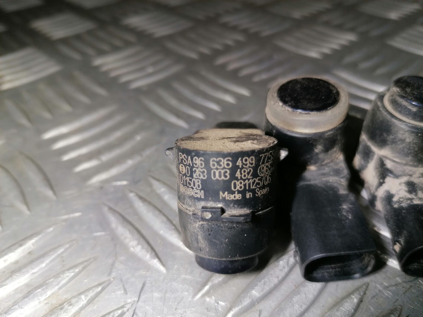 Parkošanās devējs priekš PEUGEOT 607 2010