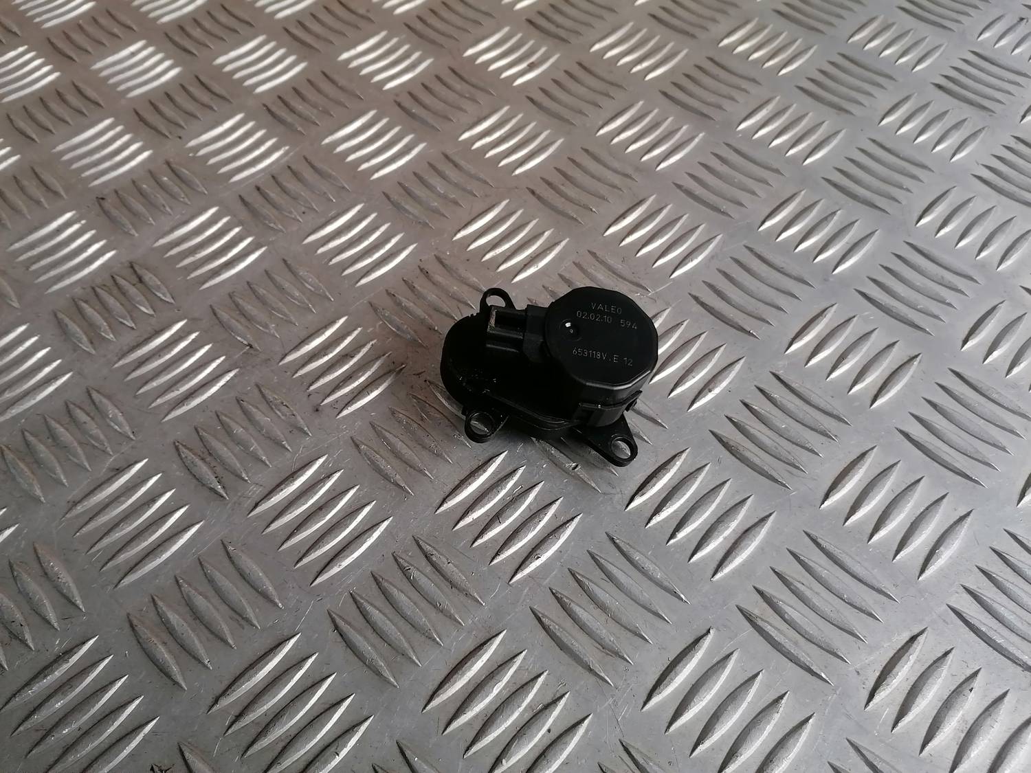 Apsildes sistēmas aktuators priekš PEUGEOT 607 2010