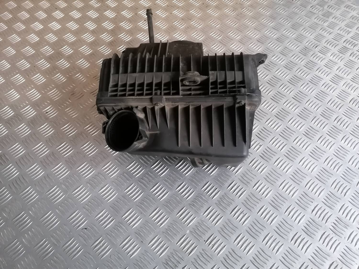 Gaisa filtra korpuss priekš PEUGEOT 607 2010 5 Gaisa filtra korpuss priekš PEUGEOT 607 2010