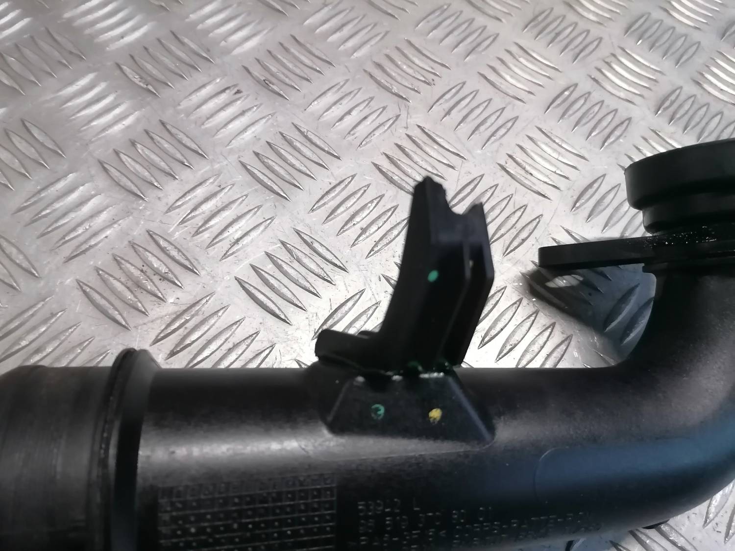 Gaisa ieplūdes šļūtene priekš PEUGEOT 607 2010 3 Gaisa ieplūdes šļūtene priekš PEUGEOT 607 2010