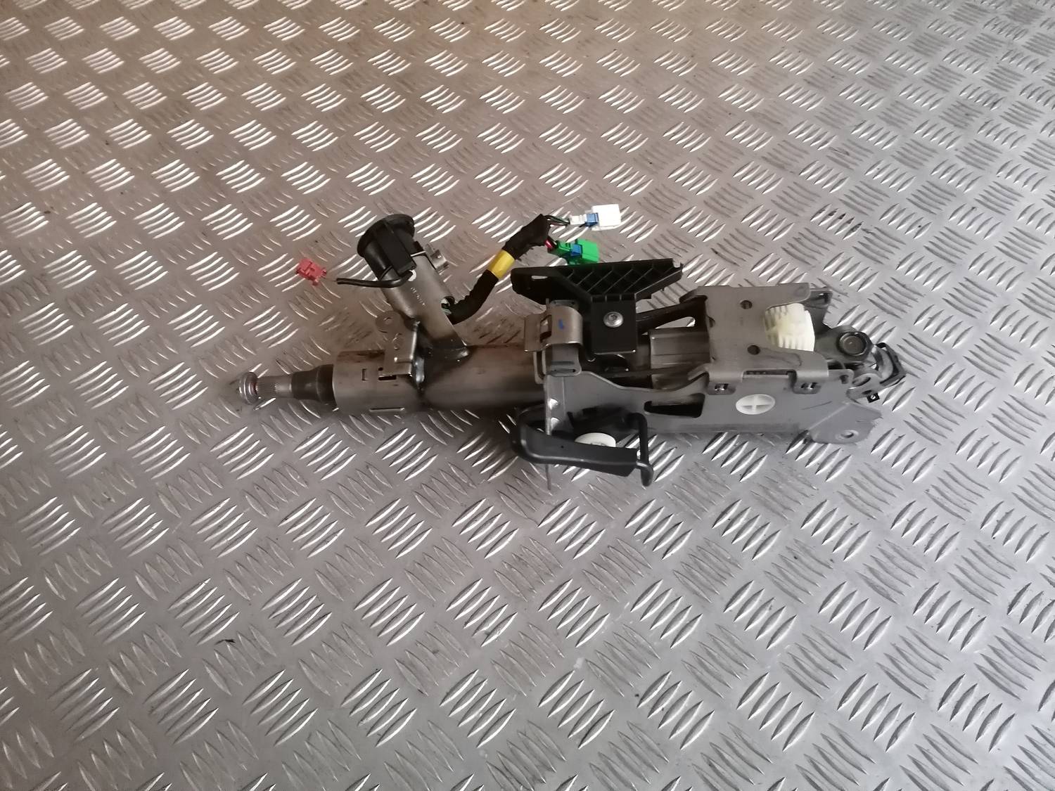 Stūres statne priekš PEUGEOT 607 2010 1 Stūres statne priekš PEUGEOT 607 2010