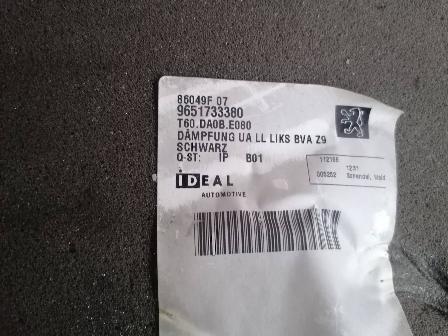 Mērinstrumentu paneļa apakšēja apdare priekš PEUGEOT 607 2010 4 Mērinstrumentu paneļa apakšēja apdare priekš PEUGEOT 607 2010