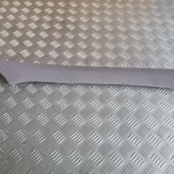 Priekšējas salona statnes apdare priekš PEUGEOT 607 2010