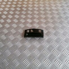 Centrālās konsoles nodalījuma žalūzija/vāciņš priekš PEUGEOT 607 2010