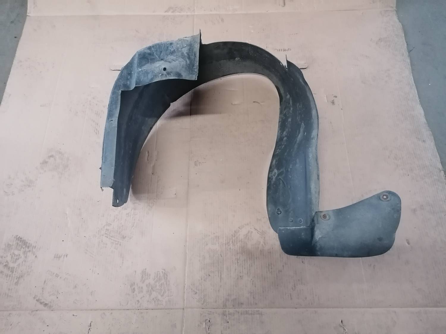 Priekšējais labais paspārns priekš PEUGEOT 607 2010 1 Priekšējais labais paspārns priekš PEUGEOT 607 2010