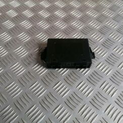 Parkošanās devēju vadības bloks priekš VW PHAETON 2003