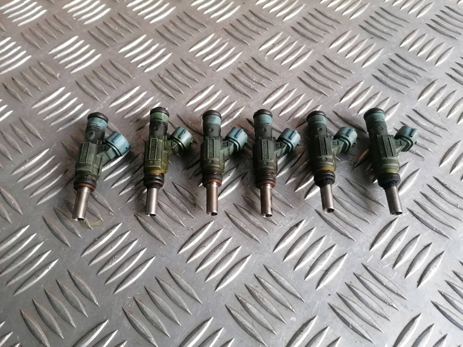 Degvielas smidzinātājs priekš VW PHAETON 2003 3 Degvielas smidzinātājs priekš VW PHAETON 2003