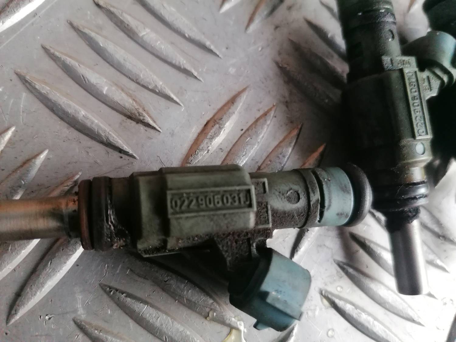 Degvielas smidzinātājs priekš VW PHAETON 2003 5 Degvielas smidzinātājs priekš VW PHAETON 2003