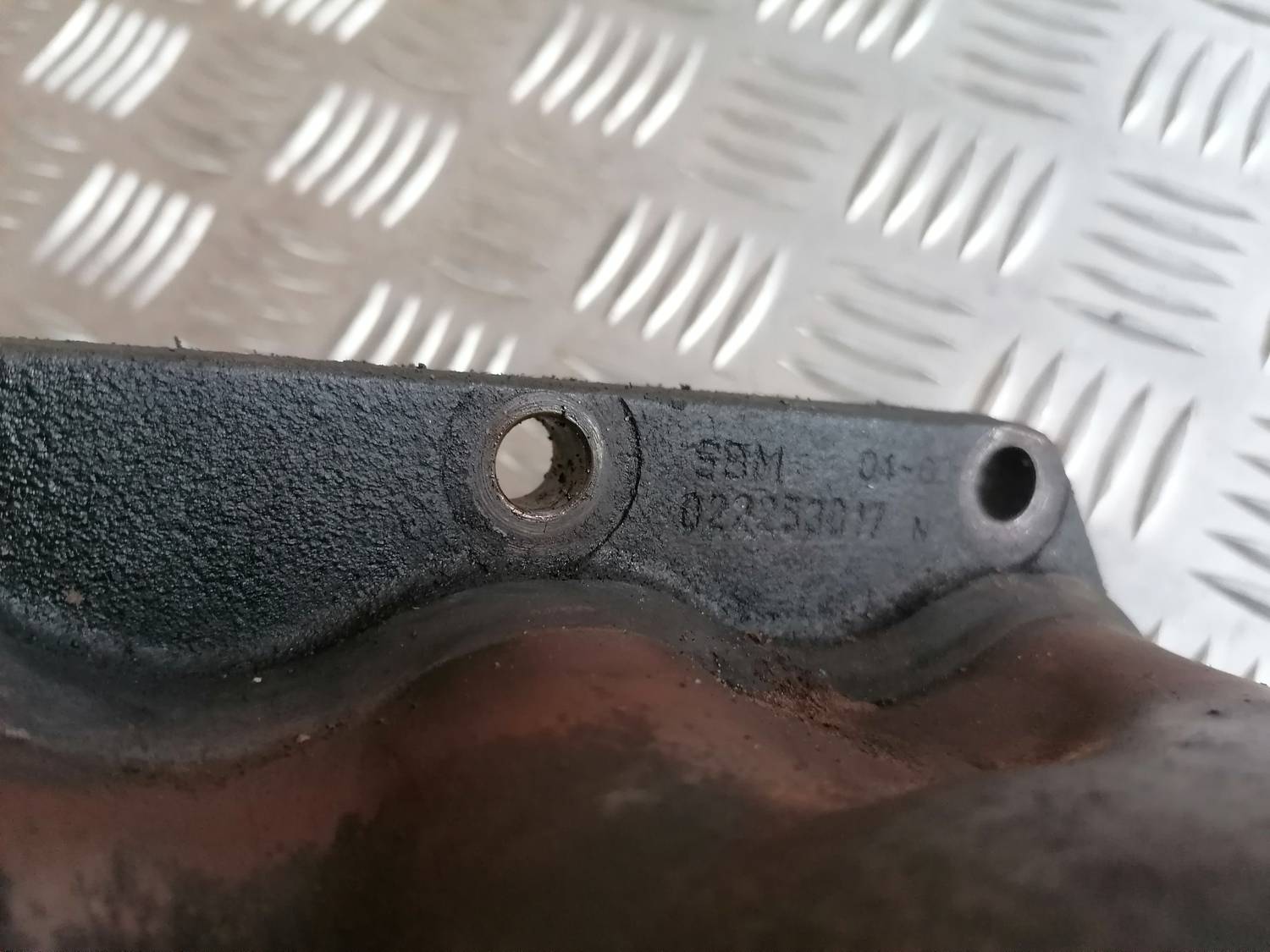 Izplūdes kolektors priekš VW PHAETON 2003