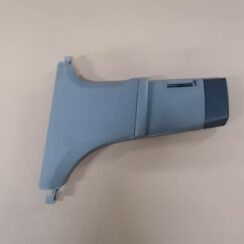 Vidējas salona statnes apdare priekš VW PHAETON 2003