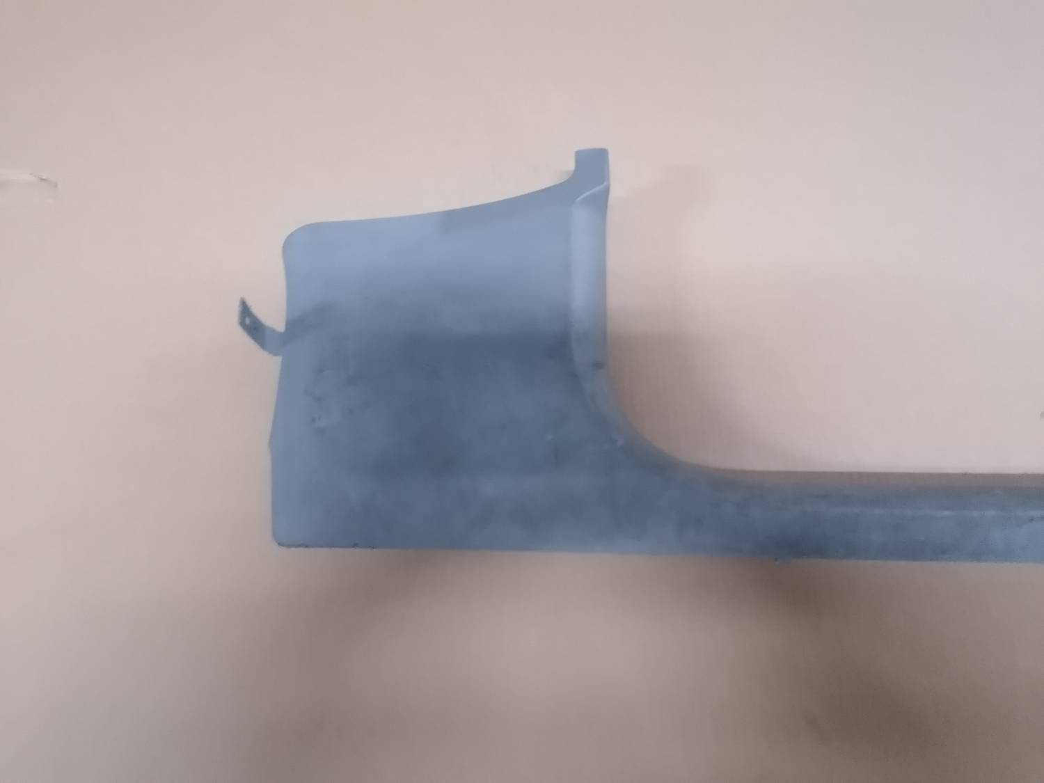 Sliekšņa priekšēja laba uzlika (salonā) priekš VW PHAETON 2003 2 Sliekšņa priekšēja laba uzlika (salonā) priekš VW PHAETON 2003