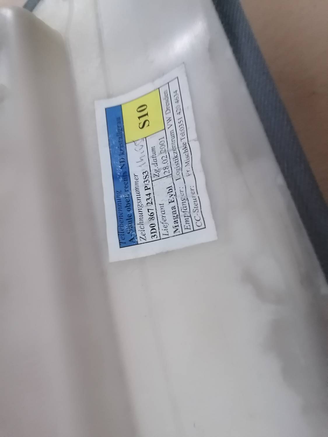 Priekšējas salona statnes apdare priekš VW PHAETON 2003 5 Priekšējas salona statnes apdare priekš VW PHAETON 2003