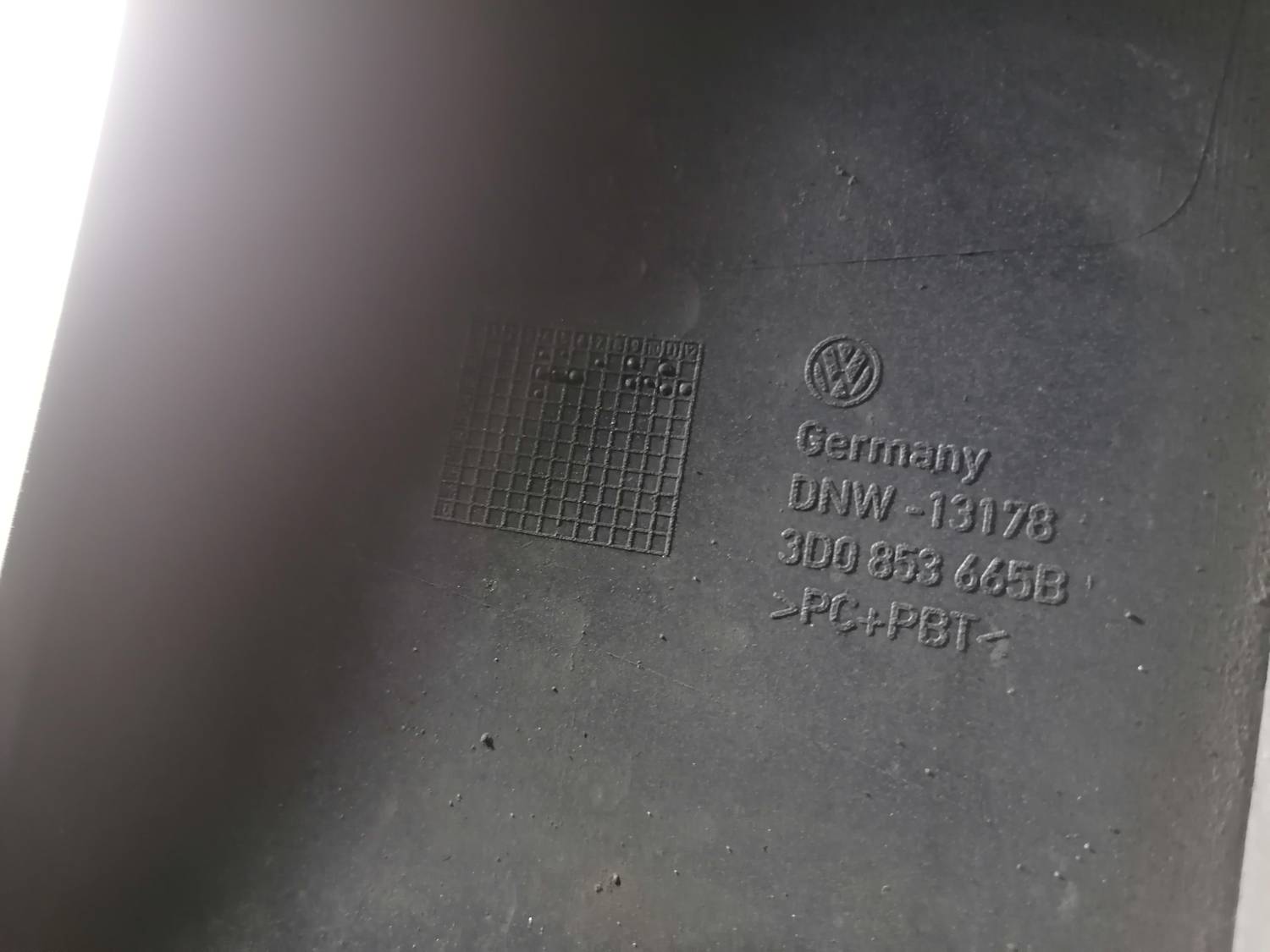 Miglas luktura reste, pa labi priekš VW PHAETON 2003 4 Miglas luktura reste, pa labi priekš VW PHAETON 2003