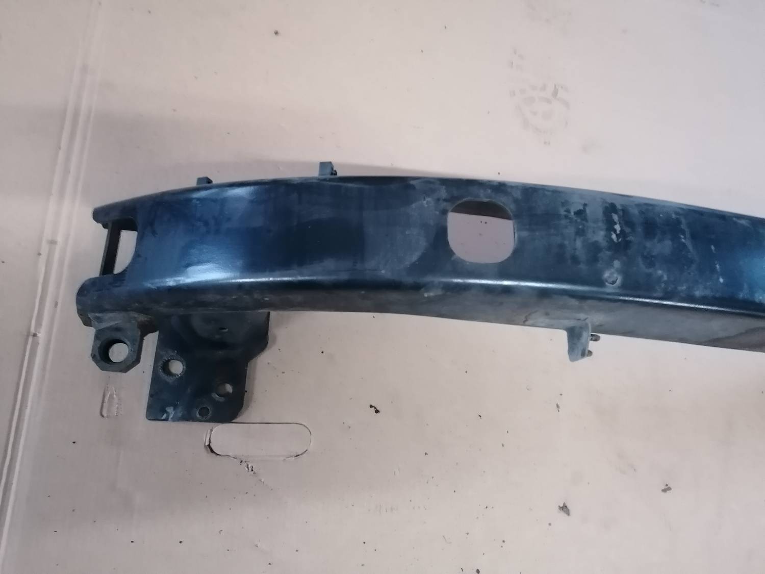 Priekšējā bufera pastiprinātājs priekš VW PHAETON 2003 3 Priekšējā bufera pastiprinātājs priekš VW PHAETON 2003