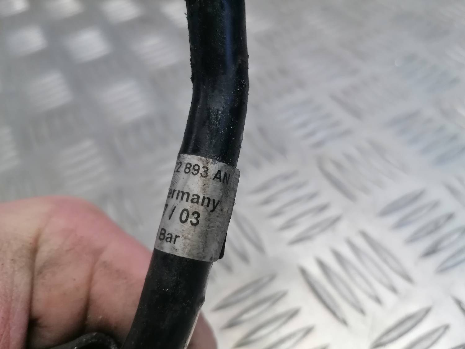 Hidrauliska pastiprinātāja caurule priekš VW PHAETON 2003