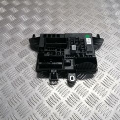 Drošinātāju relejas kaste priekš OPEL INSIGNIA SPORTS TOURER 2013