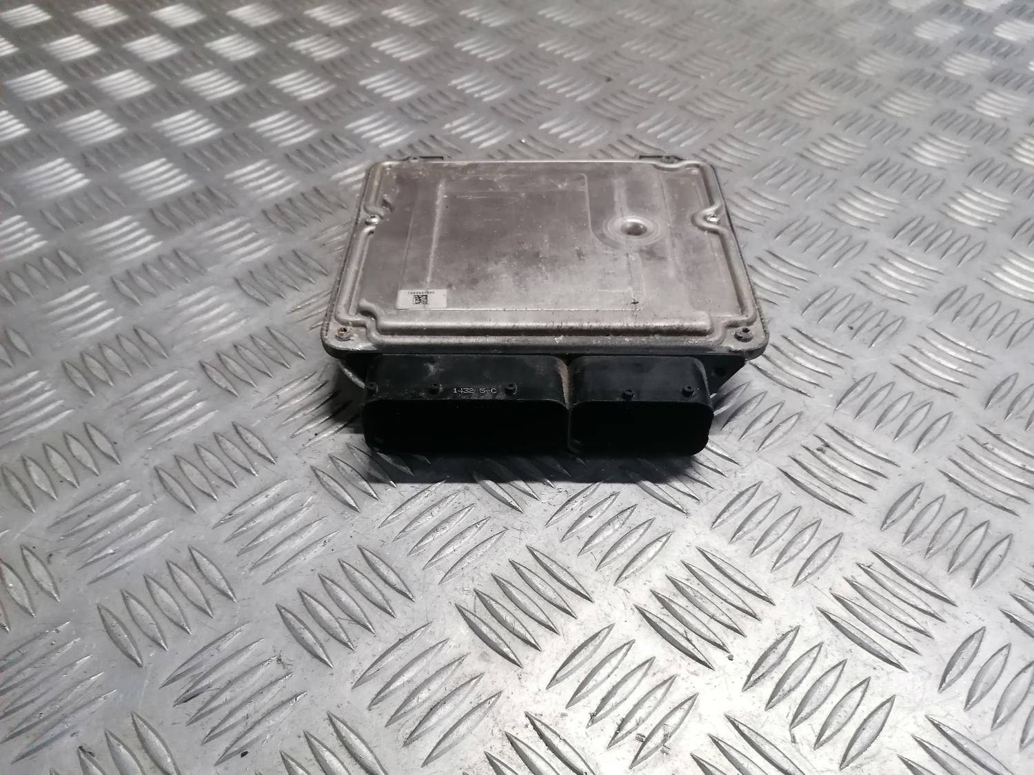 Dzinēja vadības bloks priekš OPEL INSIGNIA SPORTS TOURER 2013 3 Dzinēja vadības bloks priekš OPEL INSIGNIA SPORTS TOURER 2013