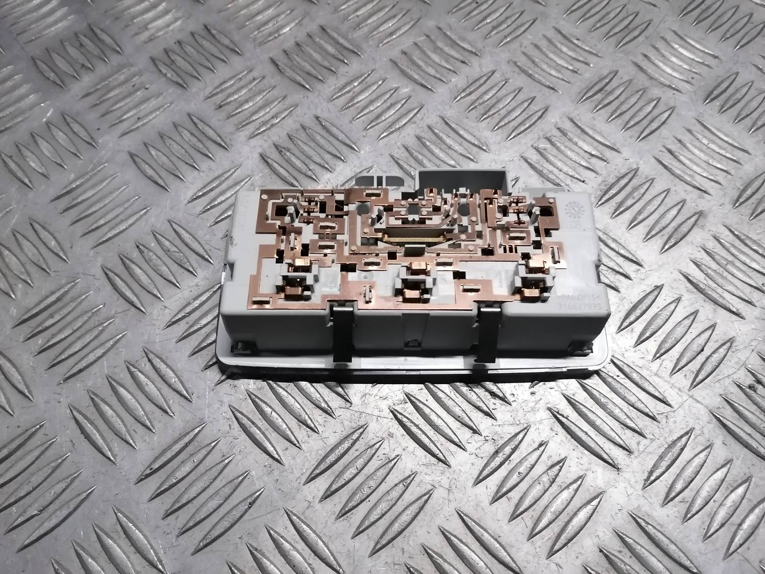 Aizmugurējo sēdvietu apgaismojums priekš OPEL INSIGNIA SPORTS TOURER 2013