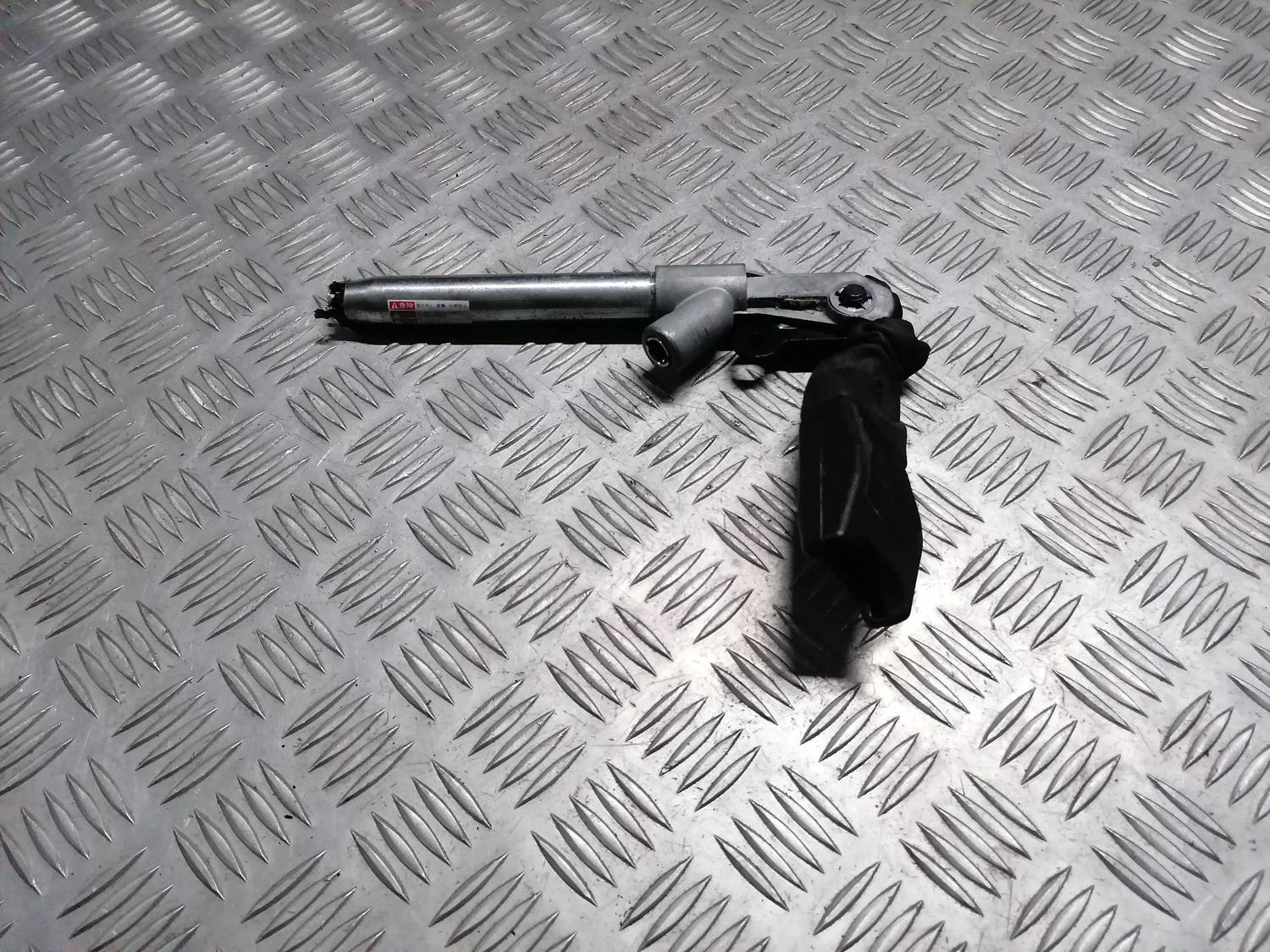 Priekšējās drošības jostas sprādze priekš OPEL INSIGNIA SPORTS TOURER 2013