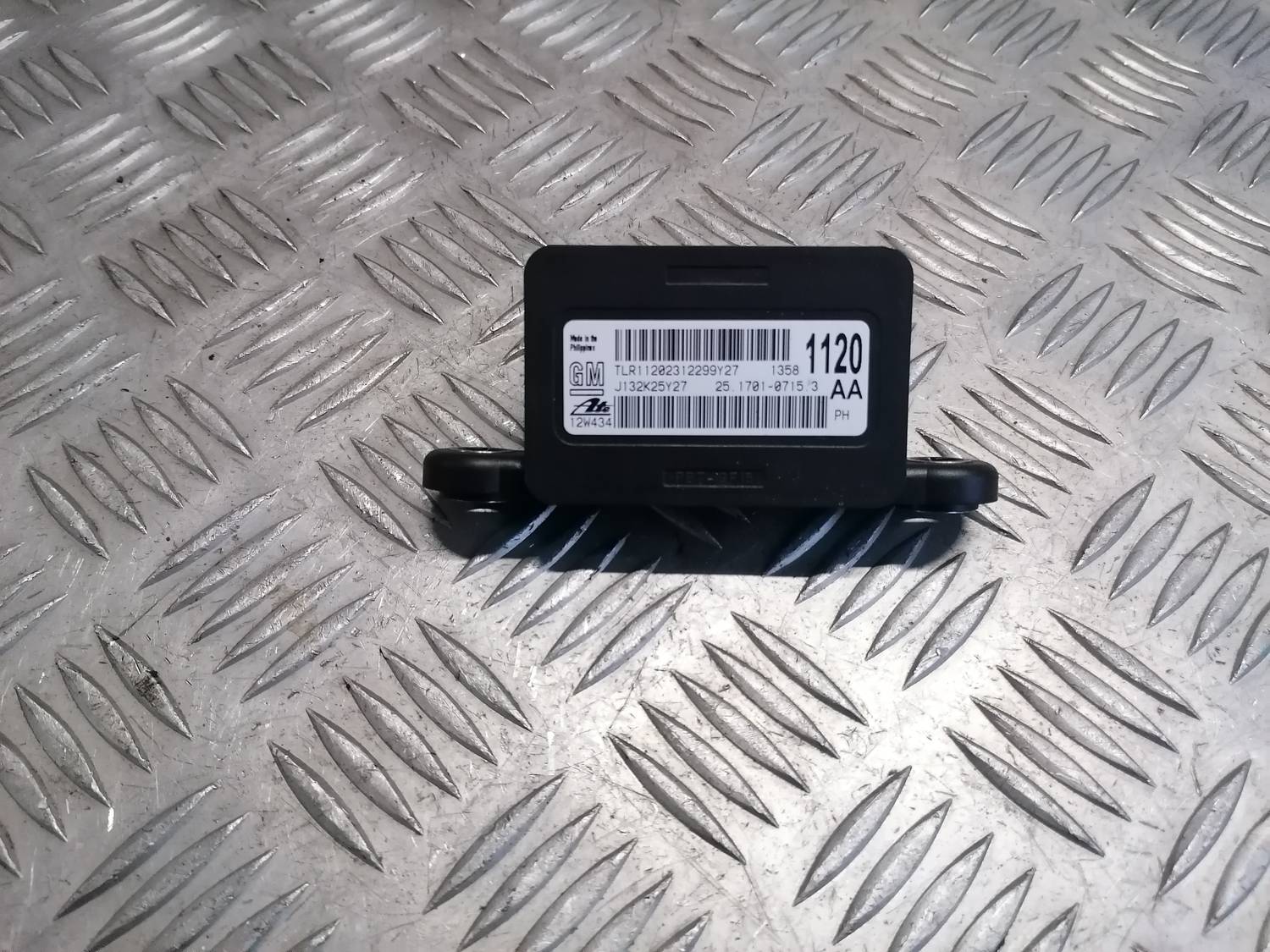 ESP ātruma devējs priekš OPEL INSIGNIA SPORTS TOURER 2013 4 ESP ātruma devējs priekš OPEL INSIGNIA SPORTS TOURER 2013