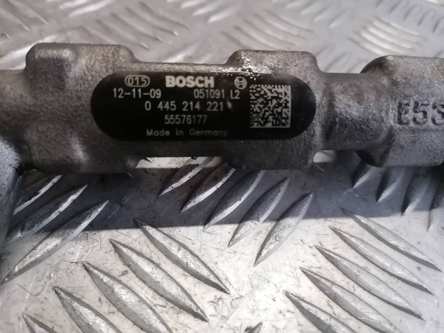 Degvielas sadales caurule priekš OPEL INSIGNIA SPORTS TOURER 2013 5 Degvielas sadales caurule priekš OPEL INSIGNIA SPORTS TOURER 2013