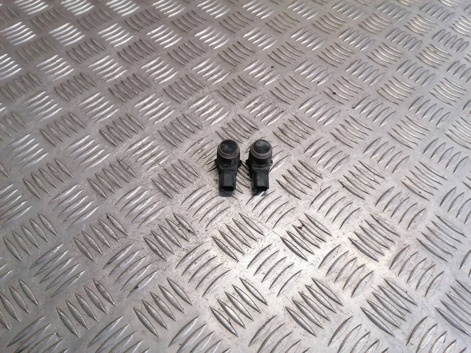 Parkošanās devējs priekš OPEL INSIGNIA SPORTS TOURER 2013