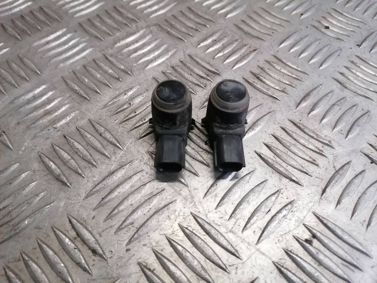 Parkošanās devējs priekš OPEL INSIGNIA SPORTS TOURER 2013