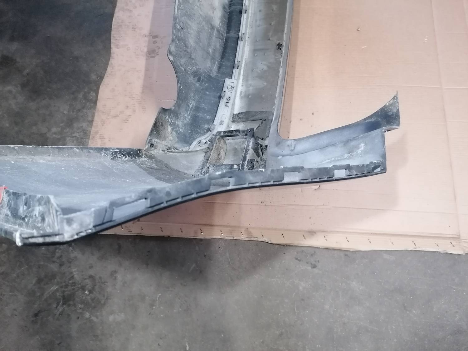 Aizmugures buferis priekš OPEL INSIGNIA SPORTS TOURER 2013