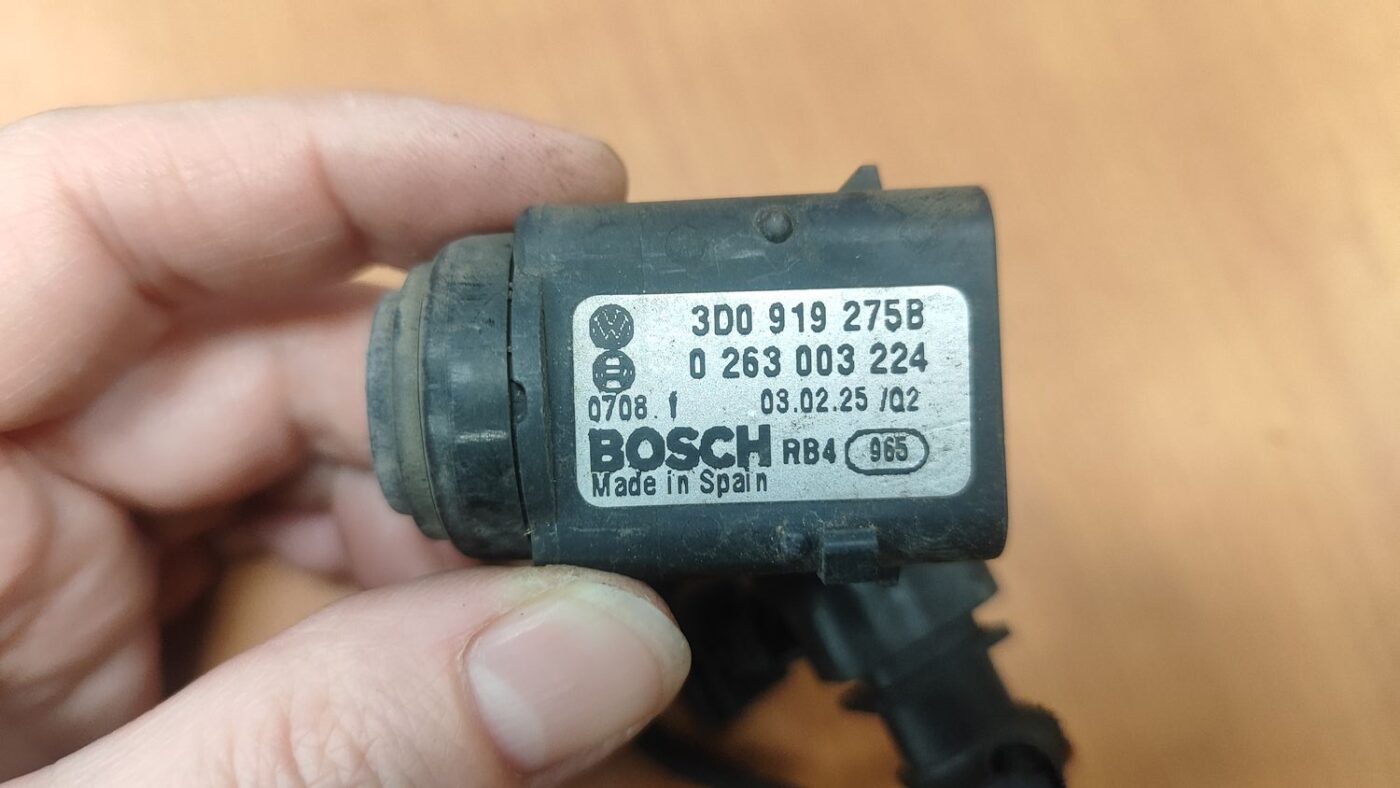 Parkošanās devējs priekš VW PHAETON 2003 4 Parkošanās devējs priekš VW PHAETON 2003