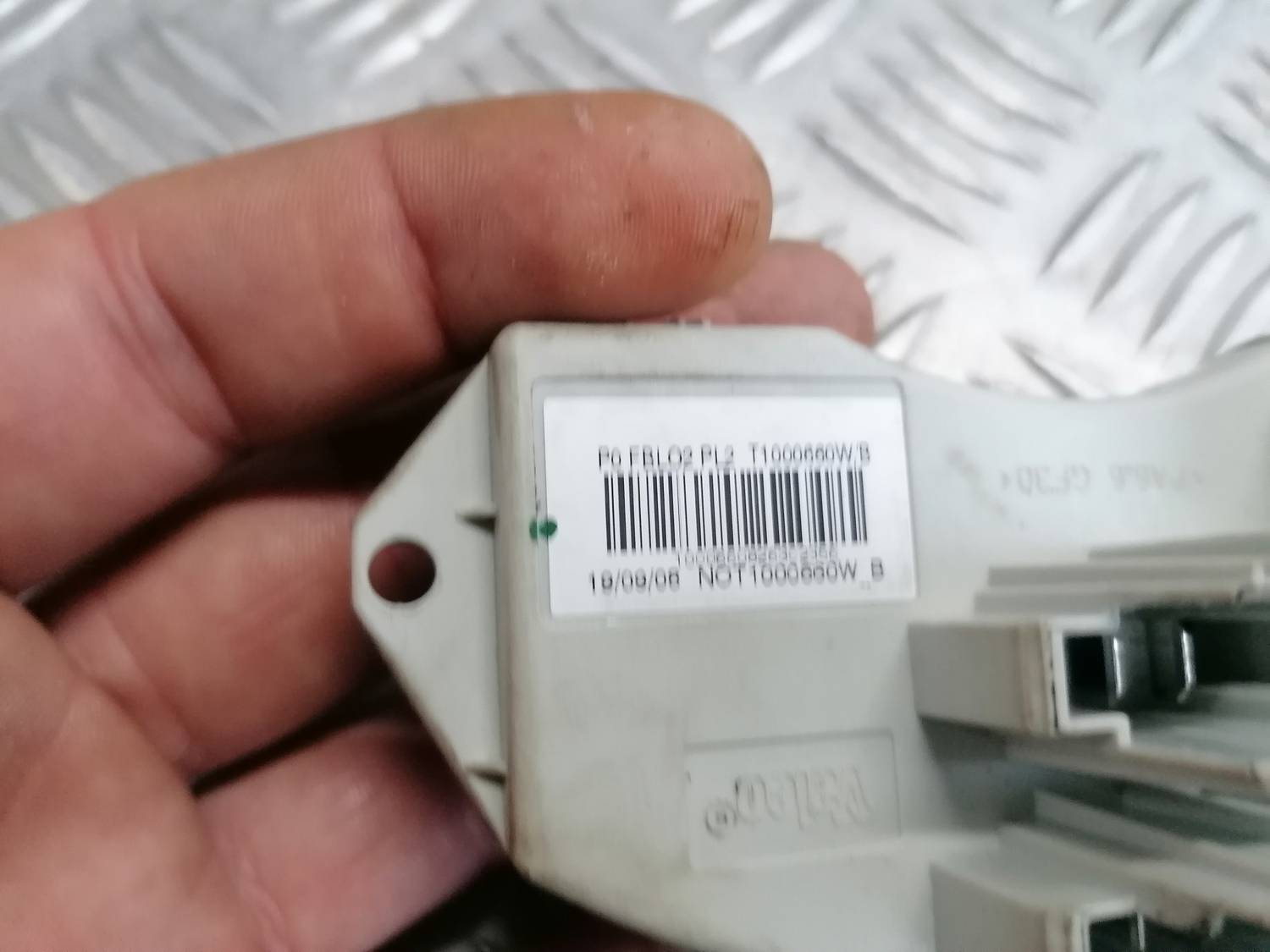 Salona ventilatora rezistors priekš BMW 318D E91 2008 TOURING 4 Salona ventilatora rezistors priekš BMW 318D E91 2008 TOURING