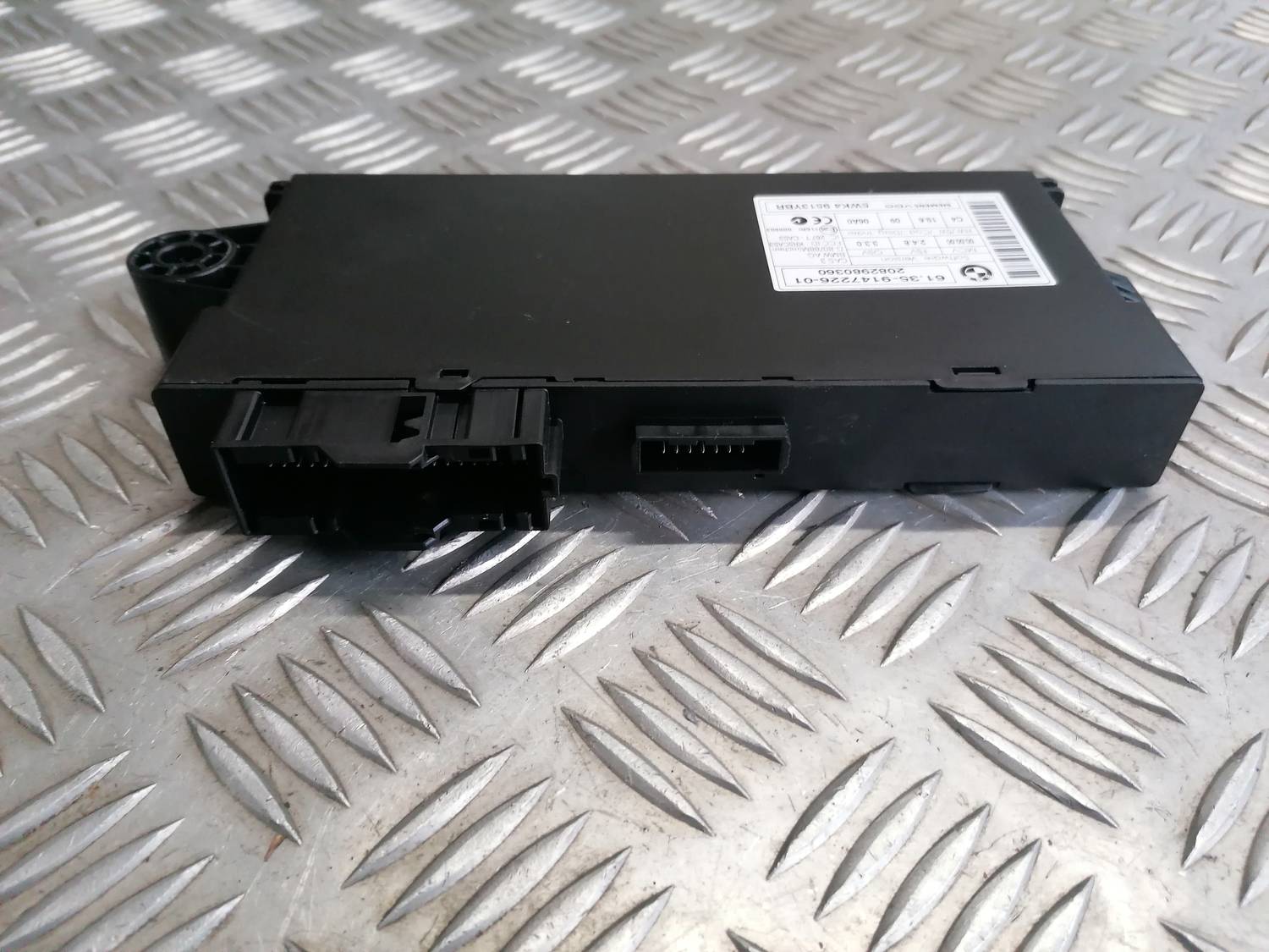 CAS vadības bloks priekš BMW 318D E91 2008 TOURING 3 CAS vadības bloks priekš BMW 318D E91 2008 TOURING