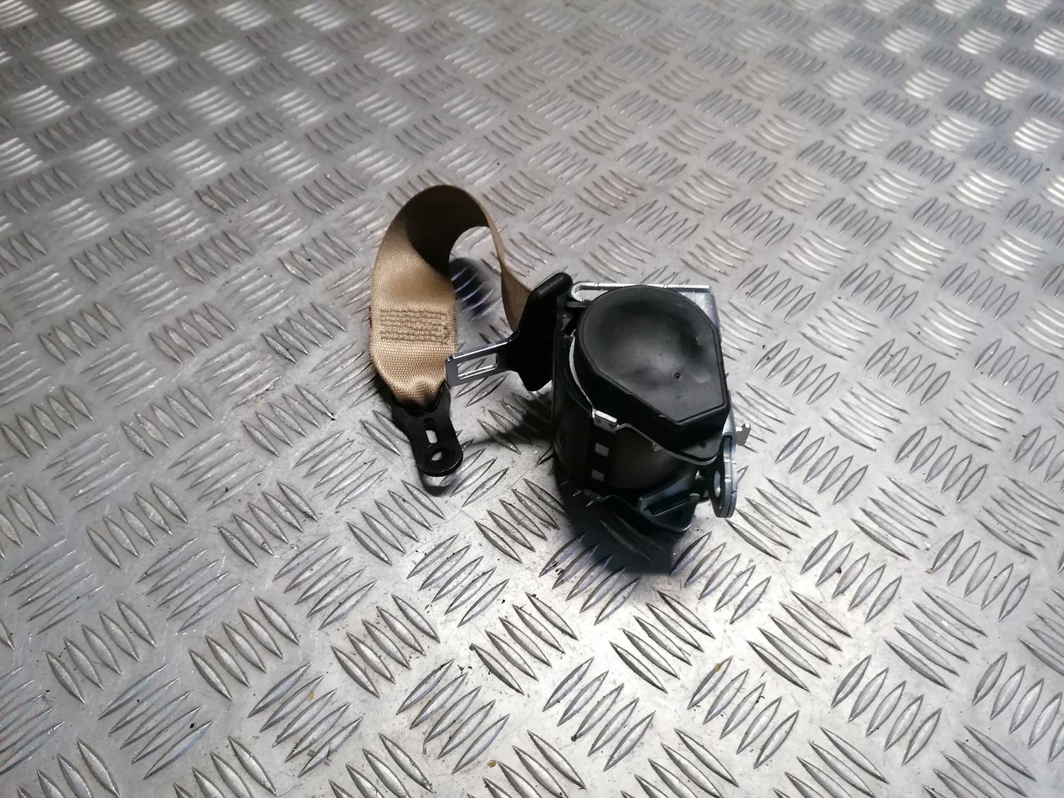 Aizmugurējā kreisa drošības josta priekš BMW 318D E91 2008 TOURING