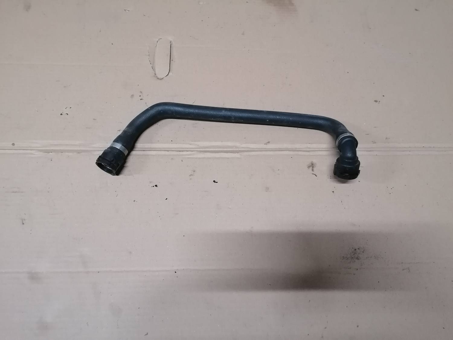 Dzesēšanas caurule priekš BMW 318D E91 2008 TOURING 1 Dzesēšanas caurule priekš BMW 318D E91 2008 TOURING