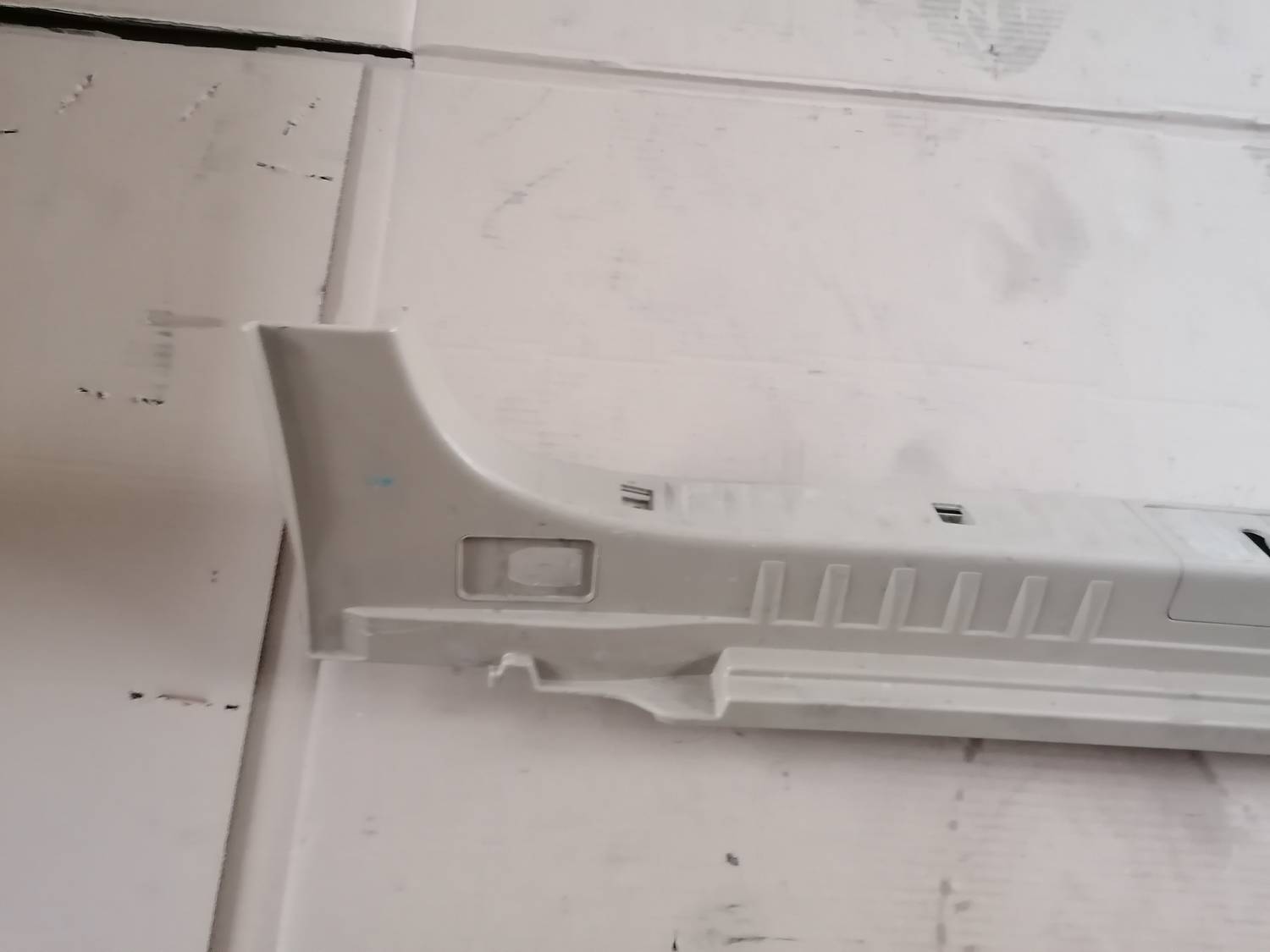 Bagažnieka nodalījuma sliekšņa uzlika priekš BMW 318D E91 2008 TOURING