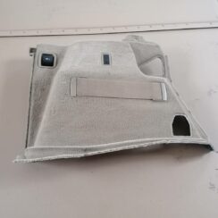 Bagāžnieka nodalījuma sānu apdare priekš BMW 318D E91 2008 TOURING