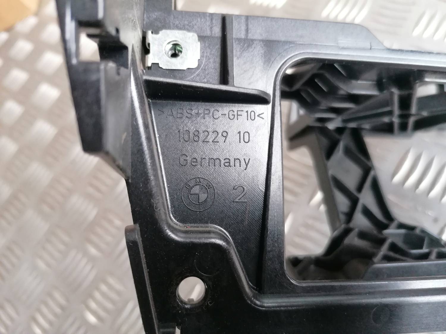 Projekcijas displeja kronšteins priekš BMW 318D E91 2008 TOURING 4 Projekcijas displeja kronšteins priekš BMW 318D E91 2008 TOURING