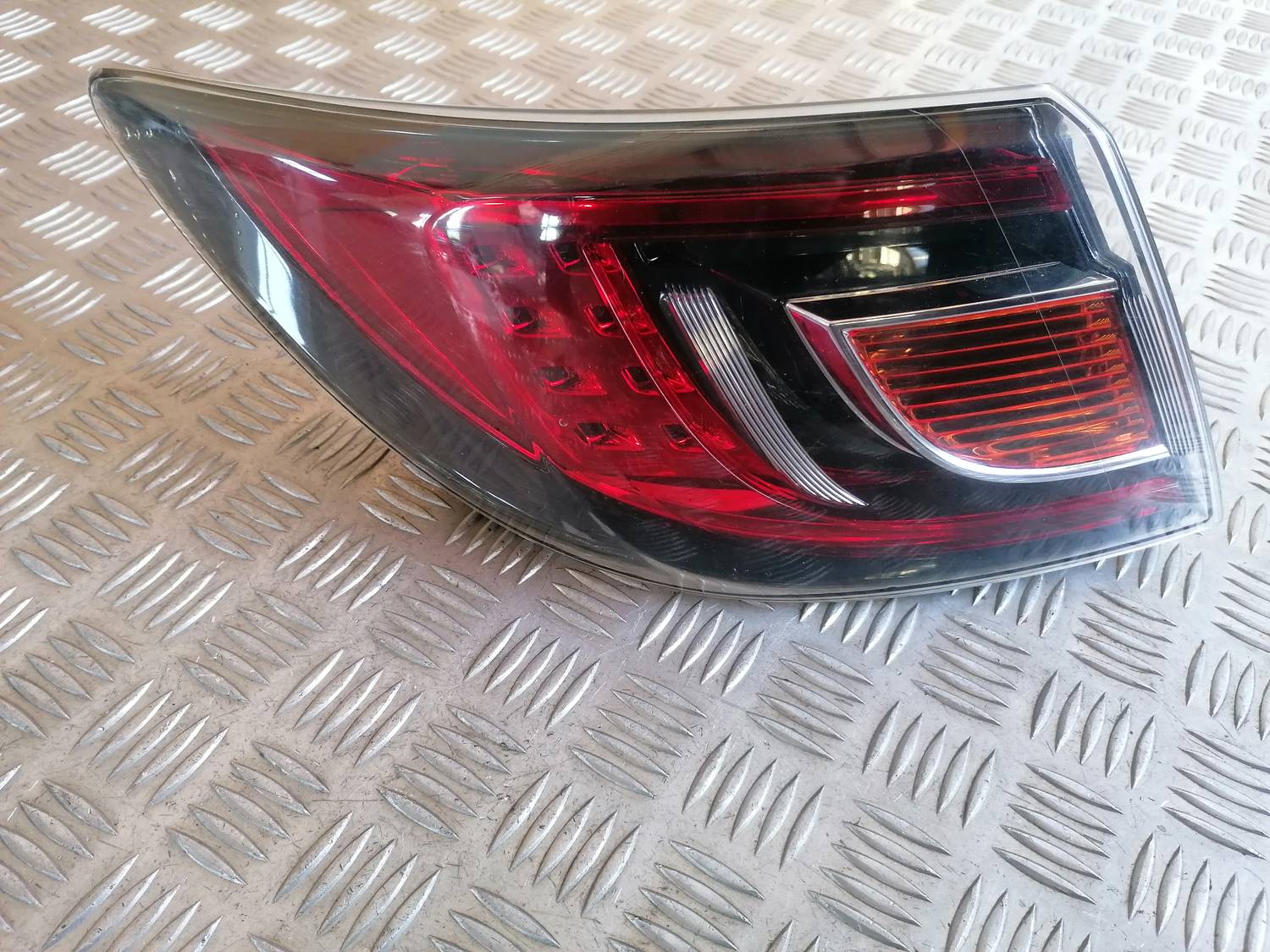 Aizmugurējais kreisais lukturis priekš MAZDA 6 2007 3 Aizmugurējais kreisais lukturis priekš MAZDA 6 2007