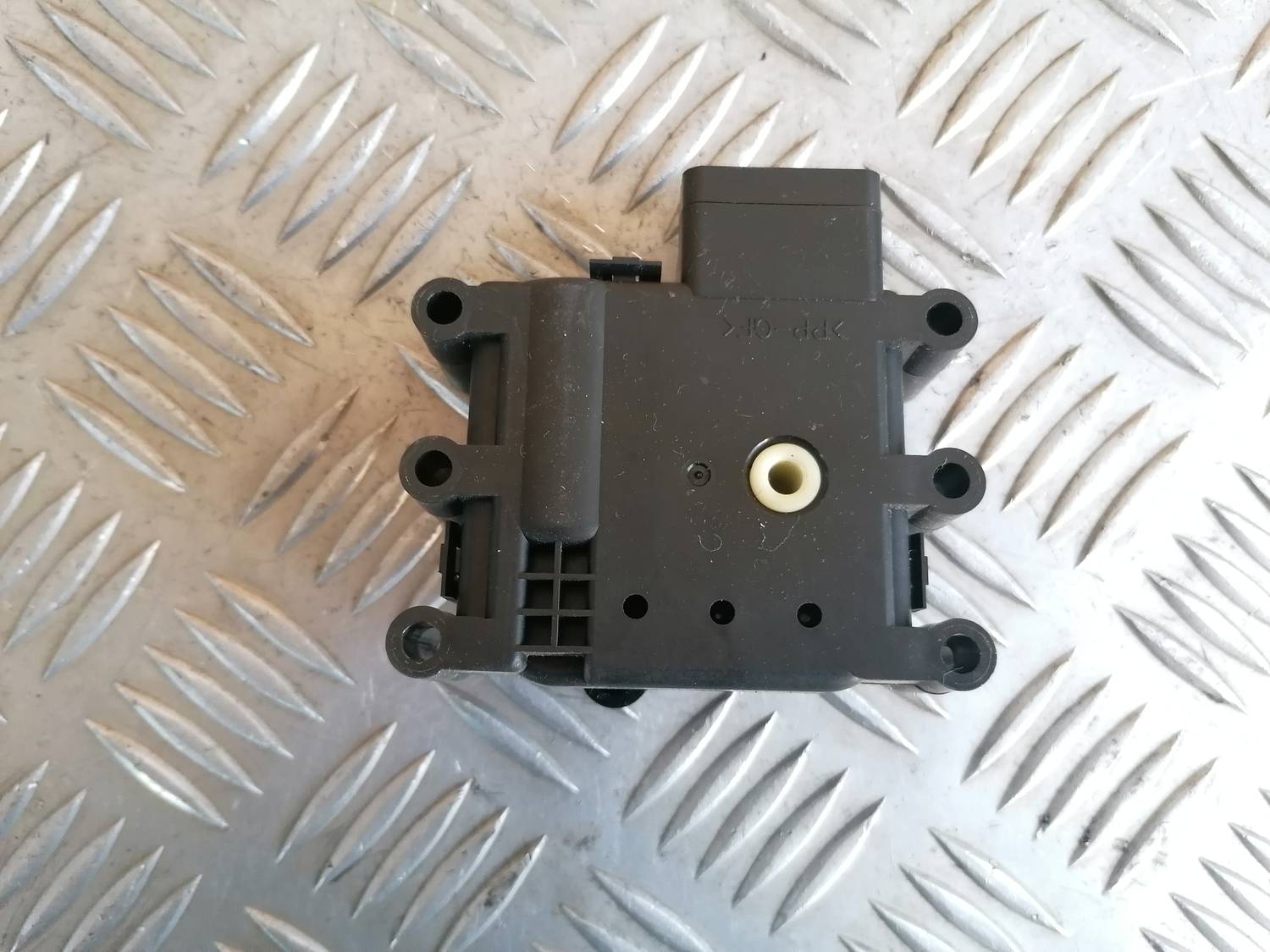 Apsildes sistēmas aktuators priekš MAZDA 6 2007