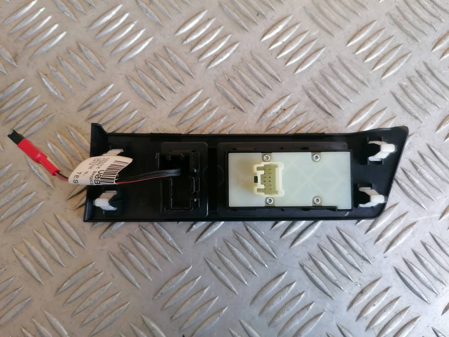 Mērinstrumentu paneļa pārslēgšanas pogas priekš MAZDA 6 2007 5 Mērinstrumentu paneļa pārslēgšanas pogas priekš MAZDA 6 2007